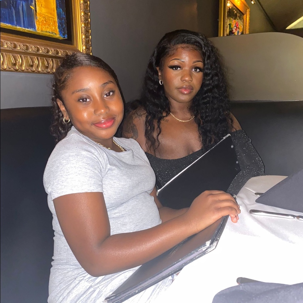 Meet your Posher’s , Mounira and bintu